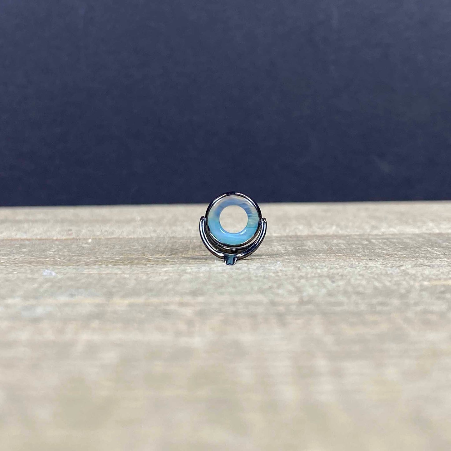 Perfect Agate Stripping Guides are handcrafted, demanding the highest quality workmanship and finish. Each Agate Stone is one of a kind, revealing its own vivid colors and character.&nbsp;

This is the guide you will receive

Black Nickel is not recommended for saltwater