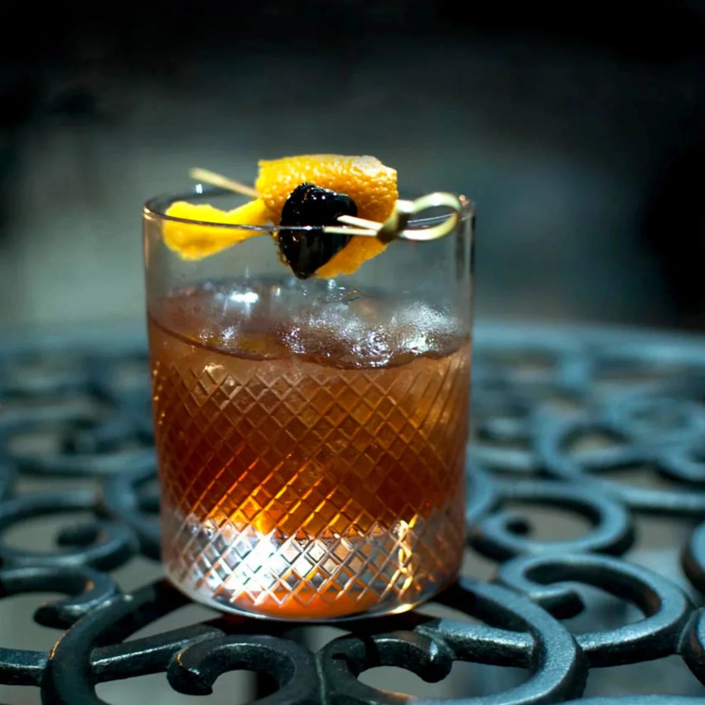 The Bourbon Street collection from Rolf Glass is as timeless as New Orleans. The diamond wheel cut and beautifully polished crisscrossing lines of Bourbon Street represents the French Quarter, jazz clubs, Cajun eateries and potent mixed drinks.&nbsp; This classy and elegant line will make you look and feel as if you’re part of the French Royal family from which the famed New Orleans’ street takes its name. As the famous Mardi Gras saying goes, “Laissez les bons temps rouler!” Let the good times roll!