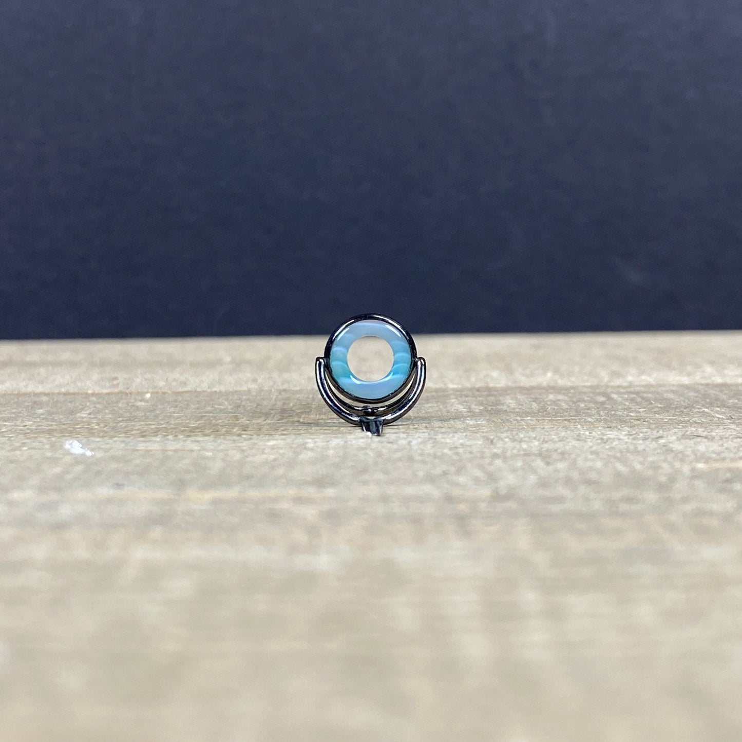 Perfect Agate Stripping Guides are handcrafted, demanding the highest quality workmanship and finish. Each Agate Stone is one of a kind, revealing its own vivid colors and character.&nbsp;

This is the guide you will receive

Black Nickel is not recommended for saltwater