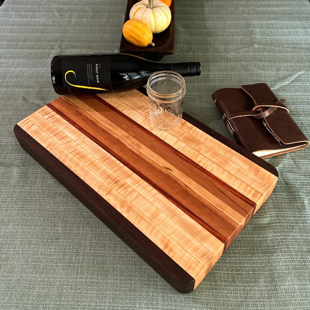 Edge Grain Serving Board - Fish On! Custom Rods